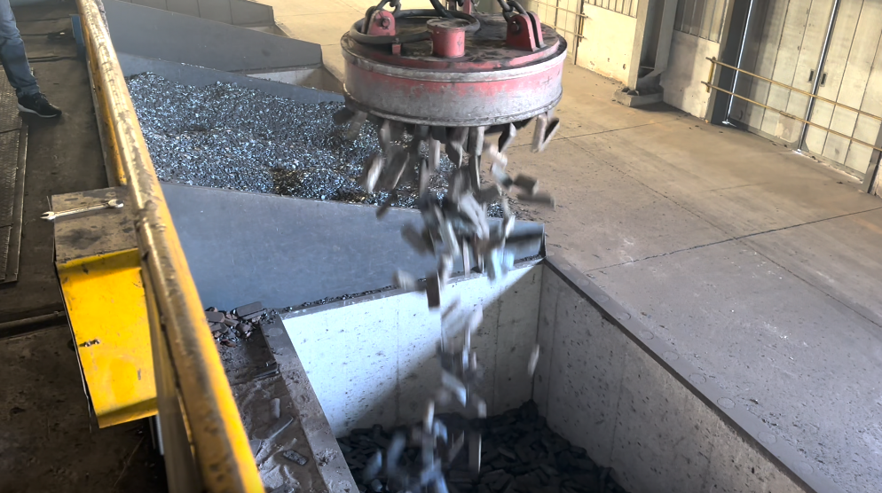 Hot-Dip Galvanized vs Electro-Galvanized vs Black vs Stainless: How to Choose for Your Project