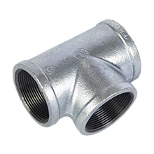 What is the difference between tee and Y fitting?